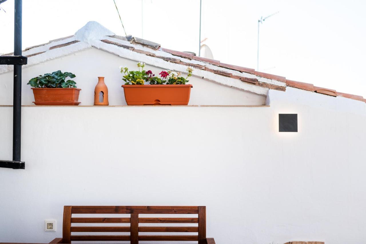 Ferienwohnung Ma&To Alhondiga Aparts Granada Exterior foto